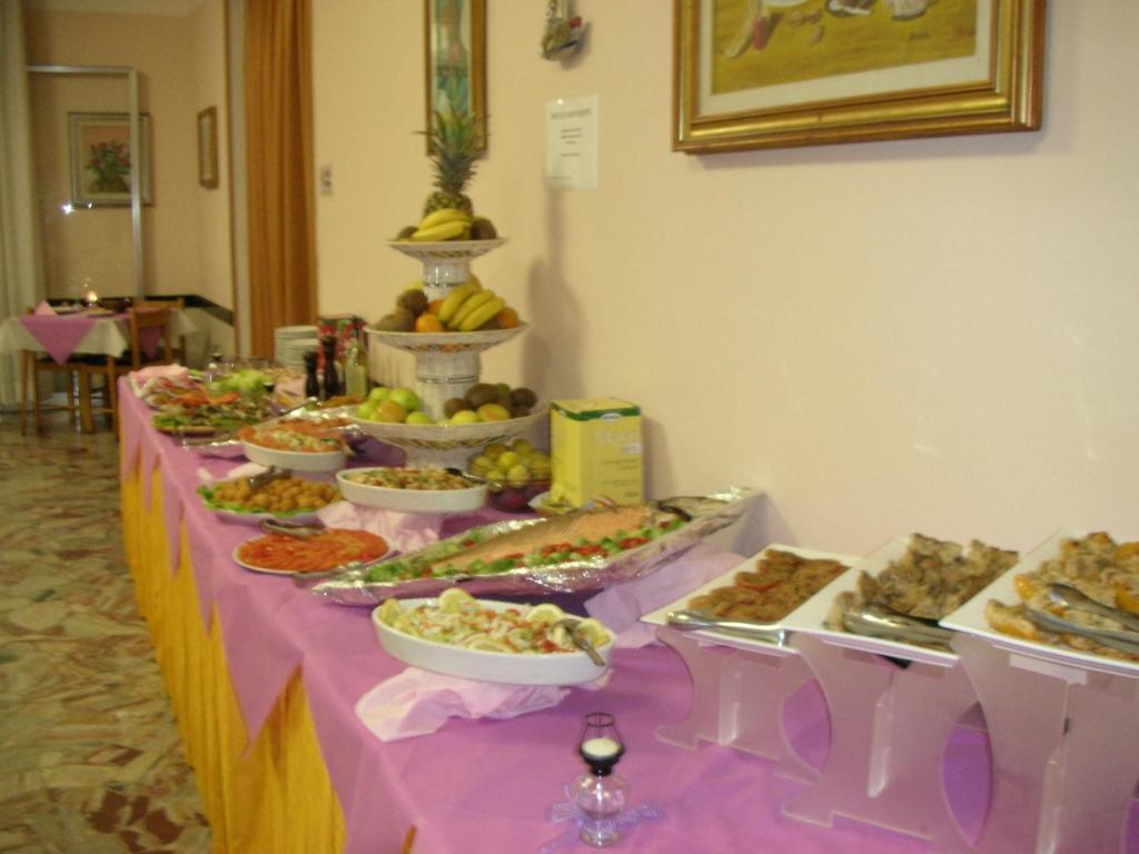 Hotel Leda Ρίμινι Εξωτερικό φωτογραφία