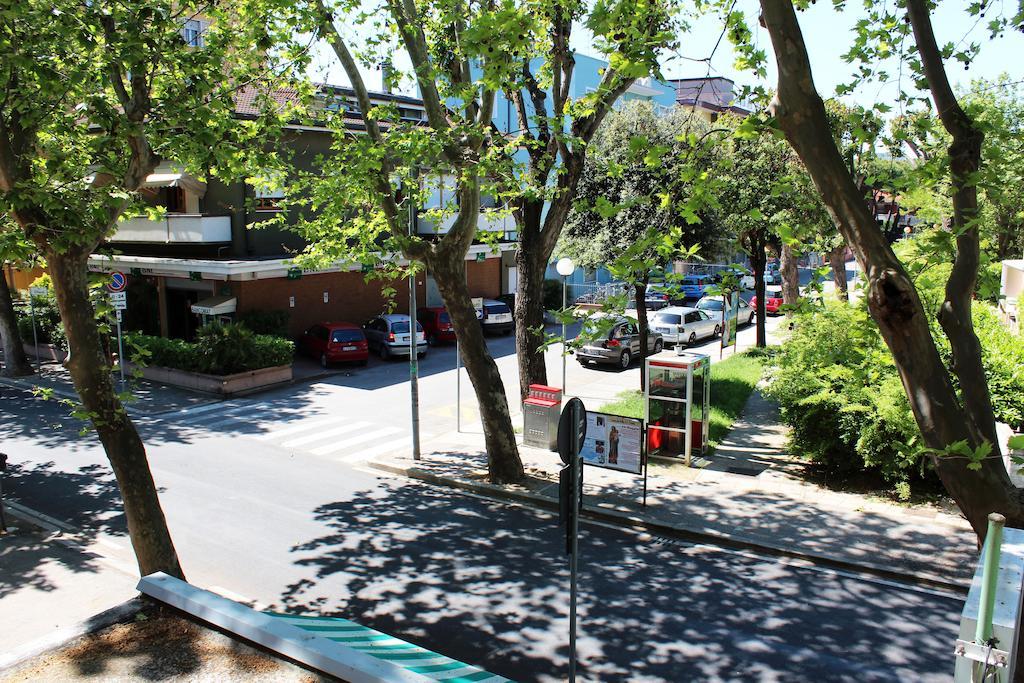 Hotel Leda Ρίμινι Εξωτερικό φωτογραφία