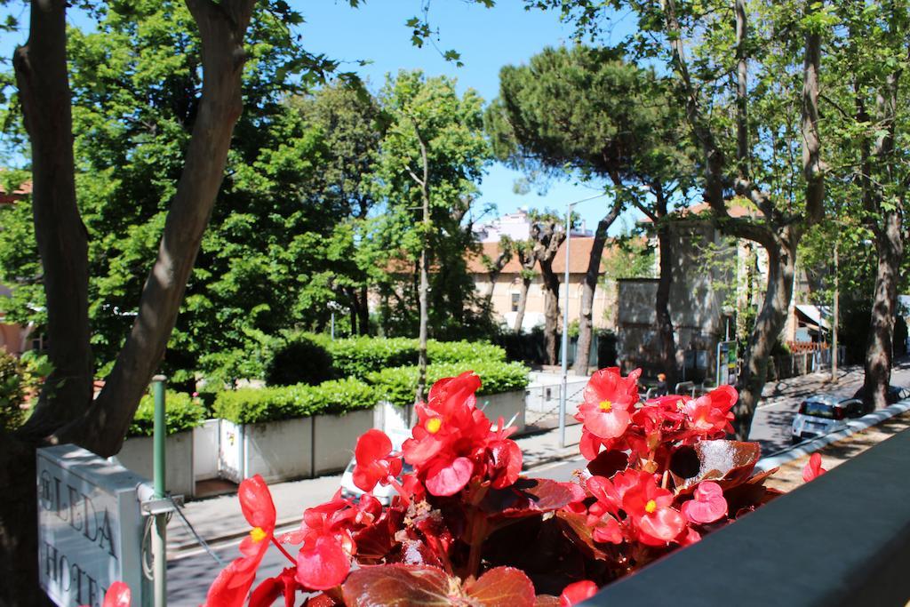 Hotel Leda Ρίμινι Εξωτερικό φωτογραφία