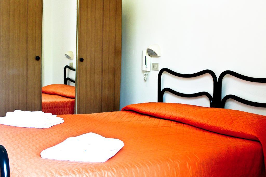 Hotel Leda Ρίμινι Δωμάτιο φωτογραφία