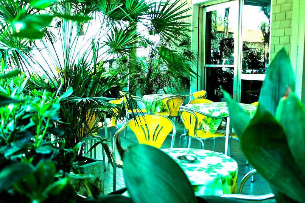 Hotel Leda Ρίμινι Εξωτερικό φωτογραφία